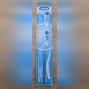 Oral-B Deep Clean Battery Powered Toothbrush Replacement Heads NEW